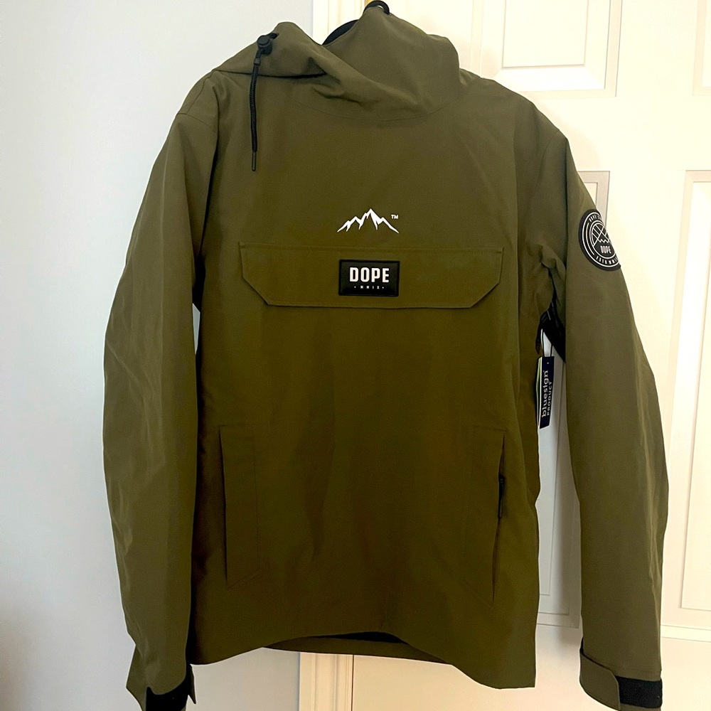 Dope Snow Jacket. NWT, NEVER WORN. Size Men’s small. Army Green. Lined.